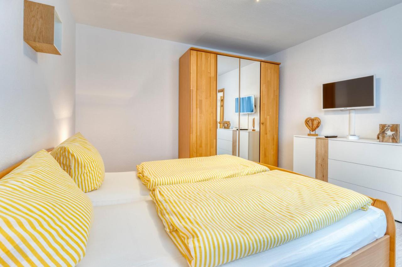 Ferienhaus Waldrose ノルダーナイ エクステリア 写真
